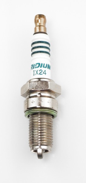 Denso Iridium Power Zündkerze IX24 passend für Kawasaki ZL 600 Eliminator ZL600A ZL600B (Bj 86-95)